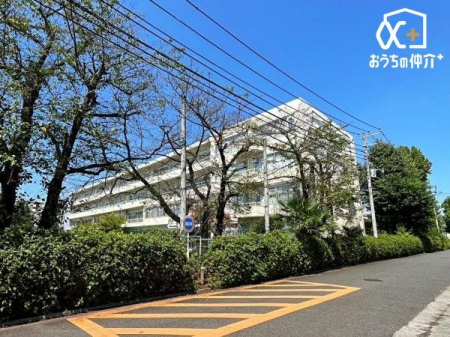 ���ӊ� ���v���Ďs����咆�w�Z �k��12���B���ڐ�Ɨ�����̍����n�_�ɗ��n����A���R�L���Ȋ��Ɉʒu���Ă��܂��B 940m