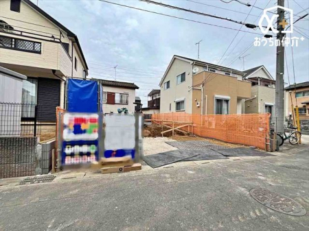 ���n�O�ώʐ^ �l�G�̈ڂ낢���������闎���������Z���B�Ԓʂ�����Ȃ��A�����Ȃ��q�l�̂��邲�ƒ�ɂ����S�ȊՐÂȏZ��X�Ɉʒu���Ă��܂��B