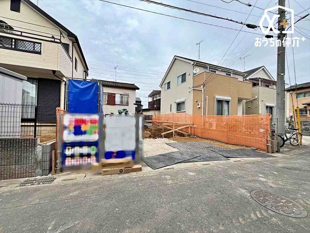 ���n�O�ώʐ^ �l�G�̈ڂ낢���������闎���������Z���B�Ԓʂ�����Ȃ��A�����Ȃ��q�l�̂��邲�ƒ�ɂ����S�ȊՐÂȏZ��X�Ɉʒu���Ă��܂��B