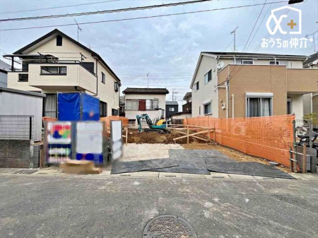 ���n�O�ώʐ^ �ՐÂȏZ��n�Ŏq��ĉƑ��Ƀs�b�^���B�����̂��U�������K�ȗ΂Ɍb�܂ꂽ�G���A�ŁA���R�ɕ�܂ꂽ���₩�ȕ�炵���������邽�߂́A��Ƃ肠��Z���������Ă��܂��B