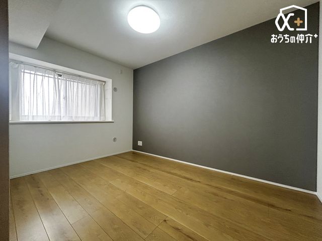 �Q�� -