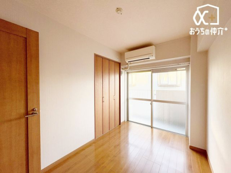 �Q�� �o���R�j�[�ɖʂ������邢�Q���̗l�q�B