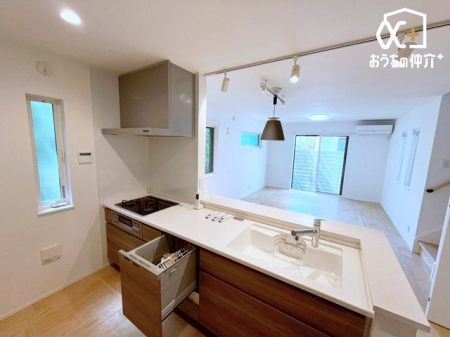 �L�b�`�� �Ǝ��̕��S���y������r���g�C���H��@�t���I�����̐􂢕����������ꂽ���Ԃł������Ƒ��c�����B