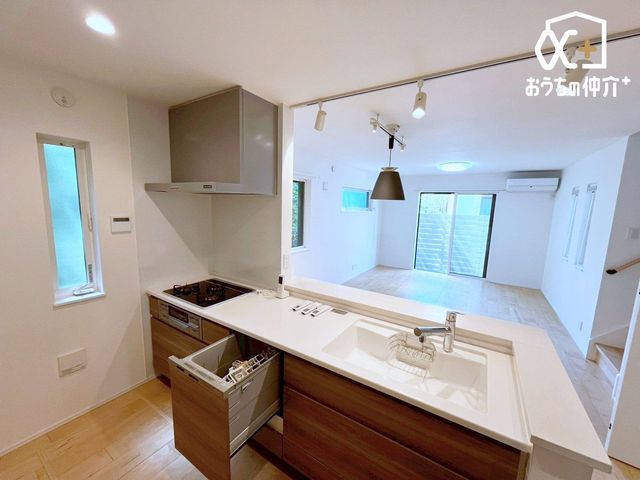 �L�b�`�� �Ǝ��̕��S���y������r���g�C���H��@�t���I�����̐􂢕����������ꂽ���Ԃł������Ƒ��c�����B