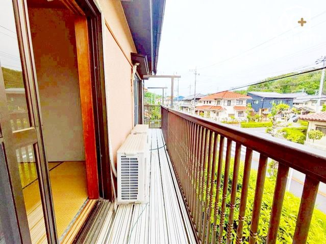 �o���R�j�[ -