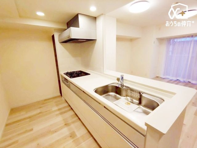 �L�b�`�� �`Kitchen�`�����g���L�b�`�������炱���A�������y��������L�b�`���X�y�[�X�Ɏd�グ�܂����B