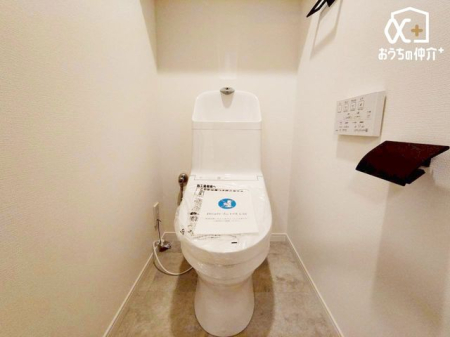 �g�C�� �`Toilet�`�������̂���g�C���ł��B�������E�H�V�����b�g�@�\�t��