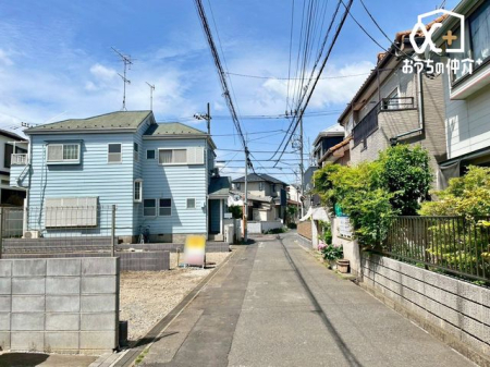 ���n�y�n�ʐ^ ������悤�Ȑ��w�i�ɁA���z�̉��b�𑶕��Ɏ󂯂�B�L�т₩�ŊJ���I�Ȓ��]�ƁA�����Ղ�ƍ~�蒍���z���ɁA�����ɏZ�܂��ґ�������Ǝ������Ē����܂��B