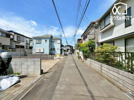 ���n�y�n�ʐ^ ������悤�Ȑ��w�i�ɁA���z�̉��b�𑶕��Ɏ󂯂�B�L�т₩�ŊJ���I�Ȓ��]�ƁA�����Ղ�ƍ~�蒍���z���ɁA�����ɏZ�܂��ґ�������Ǝ������Ē����܂��B