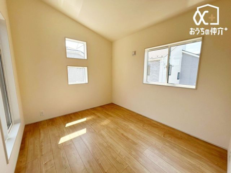 �Q�� -