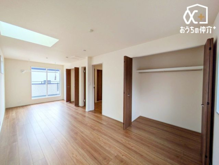 �Q�� -