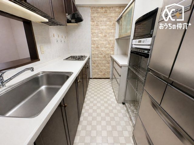 �L�b�`�� �y���֐��̍����Ǝ������z3���R�����ƃO�����t���ł������̕����L����܂��B�@���������Y��ɂȂ邨�����ȒP�L�b�`���p�l�����������_�ł��B���ʐ^�͉Ƌ��������CG�摜�ł��B