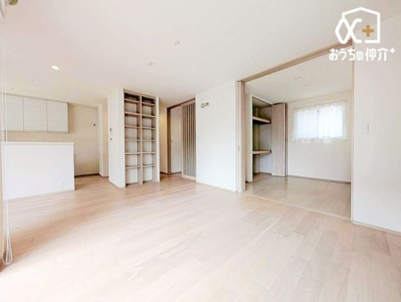 ���r���O ���邢�z�˂��ł��ӂ�郊�r���O�`�Ƒ��c���̎����߂���LDK�ł��B������������Ԃł������Ɗ�����J���������́B���₩�Ȗ����𑗂邱�Ƃ��ł����Ԃł��B