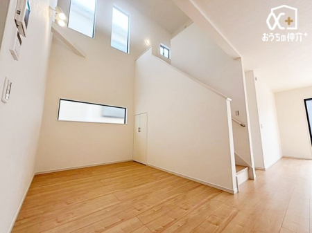 ���r���O ���r���O