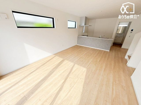 ���r���O �ݔ�