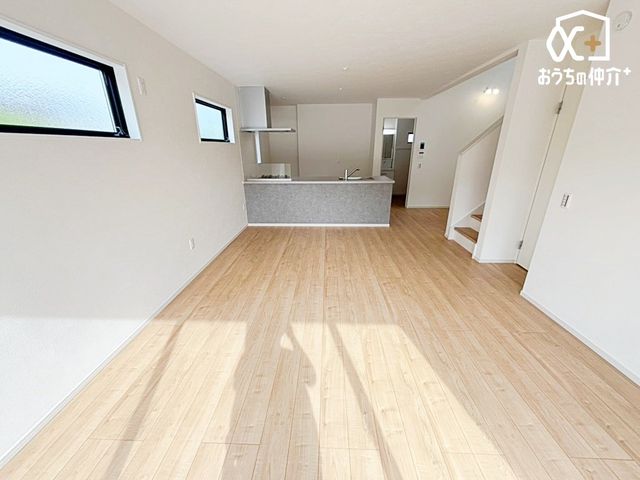 ���r���O ���r���O