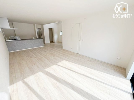 ���r���O ���r���O