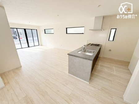 ���r���O �ݔ�