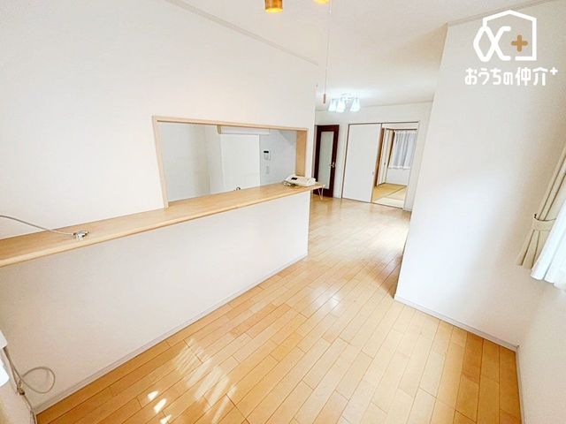 ���r���O ���r���O