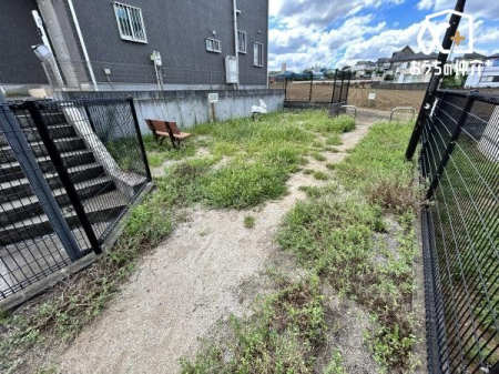 ���ӊ� ���h��c�|�P�b�g�p�[�N �k��6���B������Ɩ�����ʂ�̊ԂɈʒu���Ă��܂��B�_�n���L����n��ɂ���A�����ւ̍s���A��ɂ̂ǂ��Ȍi�ς𖞋i�ł���̂����́B 430m