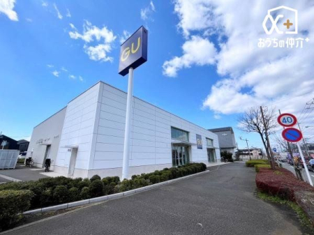 ���ӊ� �W�[���[�iGU�j���v���ēX �k��14���B�c�Ǝ��ԁF11��00���`20��00���@�X���E���ԏꋤ�ɍL���A�������V���b�s���O���ł����^�X�܂ł� 1110m