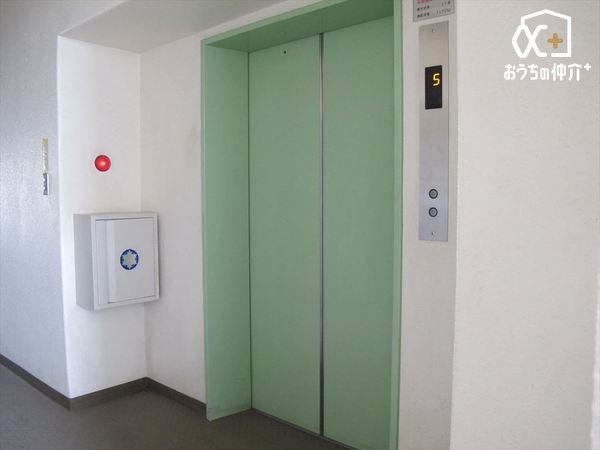 ���̑� �G���x�[�^�[�̗l�q