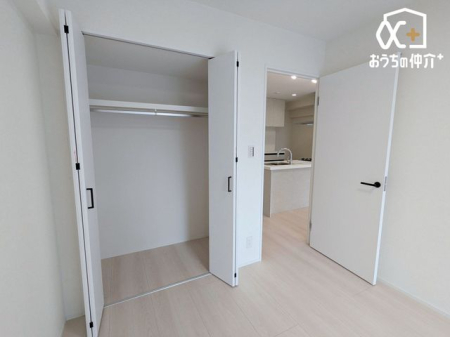 ���[ �E�H�[�N�C���N���[�[�b�g���������܂��B�G�ߕ��̗m����A�X�[�c�P�[�X�Ȃǂ̑�^�p�i���y�X���[�ł��A���L�����g�����������܂��B