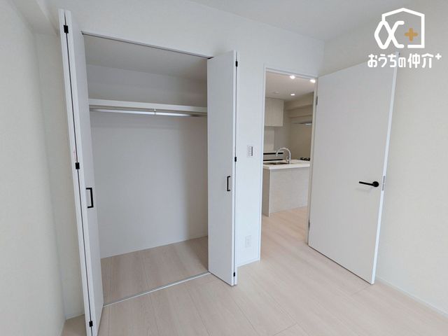 ���[ �E�H�[�N�C���N���[�[�b�g���������܂��B�G�ߕ��̗m����A�X�[�c�P�[�X�Ȃǂ̑�^�p�i���y�X���[�ł��A���L�����g�����������܂��B