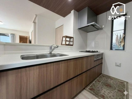 �L�b�`�� CG�ɂ��Ƌ�������H���{���Ă���܂��B