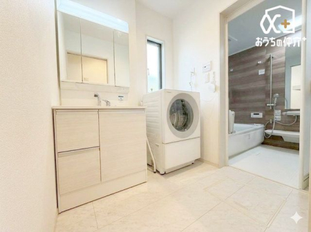 ���ʑ�E���ʏ� CG�ɂ��Ƌ�������H���{���Ă���܂��B