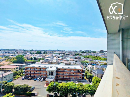 ���̑� �o���R�j�[����̒��]�̗l�q�ł��B���ꂽ���ɂ͐󂪍L����C�����̗ǂ��ꏊ�ł��B