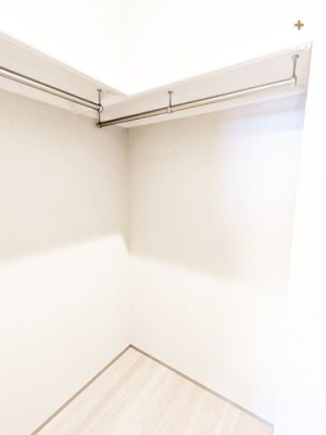 ���[ �m�����ꂼ��̎��[�ŉƑ��̉ו��𕪂��₷���A�������ڂ����R�ɑ����܂��B