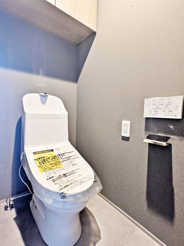 �g�C�� �`Toilet�`�����g���ꏊ�����炱���A�������₨�|�����ȒP�ȃV���v���ȃf�U�C�����̗p���܂����B�ǖʂɒI���������܂��̂ł���������[�����邱�Ƃ��ł��܂��B