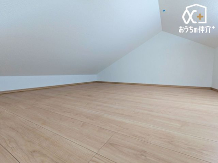 ���[ ���낢��ȉו������[�ł��郁���b�g��A�q�����тɂ͖��̂���閧��n�̂悤�Ɋ��������ԂƂȂ��Ă���܂��B�ʐ^�ł͂킩�肸�炢�ł������ۂ̓��t�g�Ȃ̂ɁH�Ɗ����Ă���������L���ƂȂ��Ă���܂��B