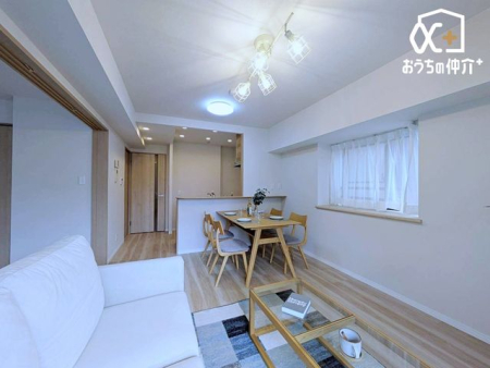 ���̑����� �����Ə㎿���������郊�r���O�B����̌�����Y��A�S���炮���Ԃ��߂�������ʂȏꏊ�B