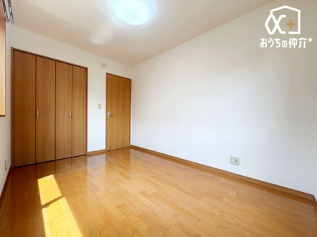 �Q�� -
