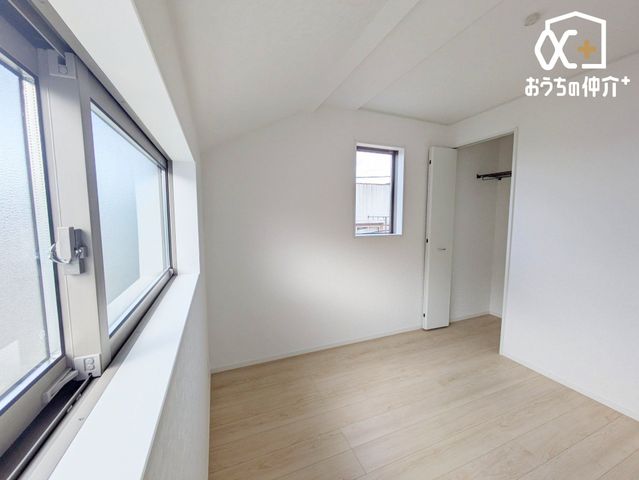 �Q�� -