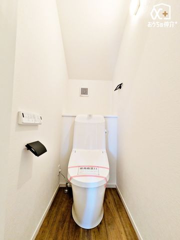 �g�C�� �V���v���ȓ����̃X�b�L���Ƃ���2�K�g�C���ł��B