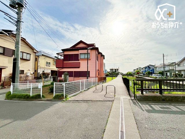 ���̑� �J��������Z���ŁA���X�̕�炵�ɂ�Ƃ肪�o�������ł��ˁI