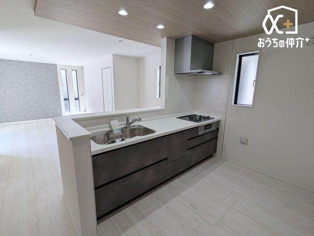 �L�b�`�� �������y��������L�b�`���X�y�[�X(^^)/�Ǝ��������悭�A���o�����̎��[�͂���L�b�`���ł��B�������₷�����������ł������ɂ���⒲�������o���Ďg�����Ƃ��ł��܂��B