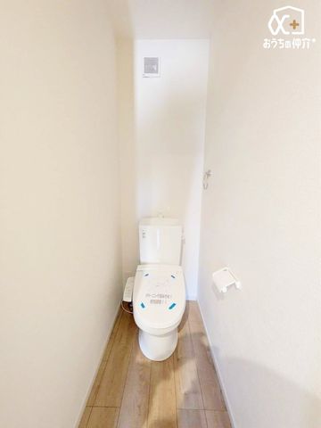 �g�C�� �`Toilet�`�������̂���g�C���ł��B�������E�H�V�����b�g�@�\�t��