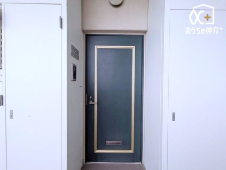���� ��Ƃ肠�錺�֑O�̃X�y�[�X���A�Z�܂��̕\���L���ɂ��A��i�Ȉ�ۂ�^���܂��B