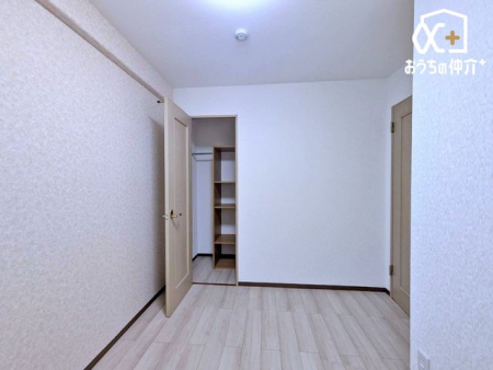 ���̑� �Ƌ�̔z�u�����₷���Ԏ��Ŏ��[�͂����邽�߂��������X�b�L�����܂��B