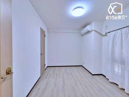 �Q�� �L�X�Ƃ����m���́A���ړI�Ɏg���閜�\�X�y�[�X�B�Q���⏑�ցA��̕����ɂ��҂�����B