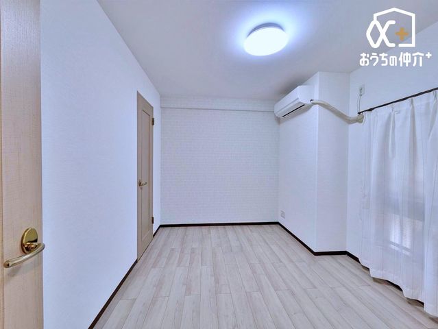 �Q�� �L�X�Ƃ����m���́A���ړI�Ɏg���閜�\�X�y�[�X�B�Q���⏑�ցA��̕����ɂ��҂�����B