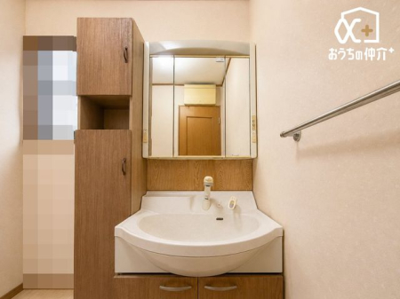 ���ʑ�E���ʏ� �������̂�����ʏ��́A�V���v���ł���Ȃ���@�\�I�ȃf�U�C���������B�L�߂̃X�y�[�X�Ǝ��[���[�����Ă���A�����̐g�x�x�₨����ꂪ�X���[�Y�ɍs���܂��B���ʐ^�́A�Ƌ��������CG�C���[�W�摜�ł��B