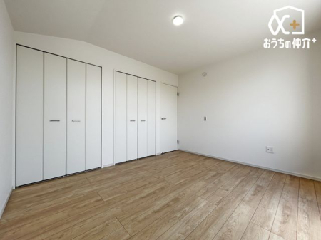 �Q�� -