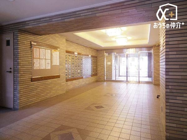 �G���g�����X -