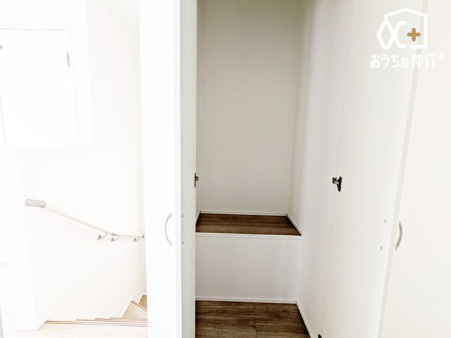 ���[ �L���ɂ���傫�߂̎��[�ł��B��������̂ŖډB���ɂ��Ȃ�A����������[�ł��܂��B