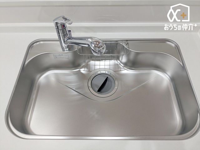 �L�b�`�� �`Kitchen�` �@�\���ƃf�U�C���������˔������g������̂悢�V�X�e���L�b�`���A���r���O�Ƃ̈�̊����l������A��������Ԃ��������܂��B